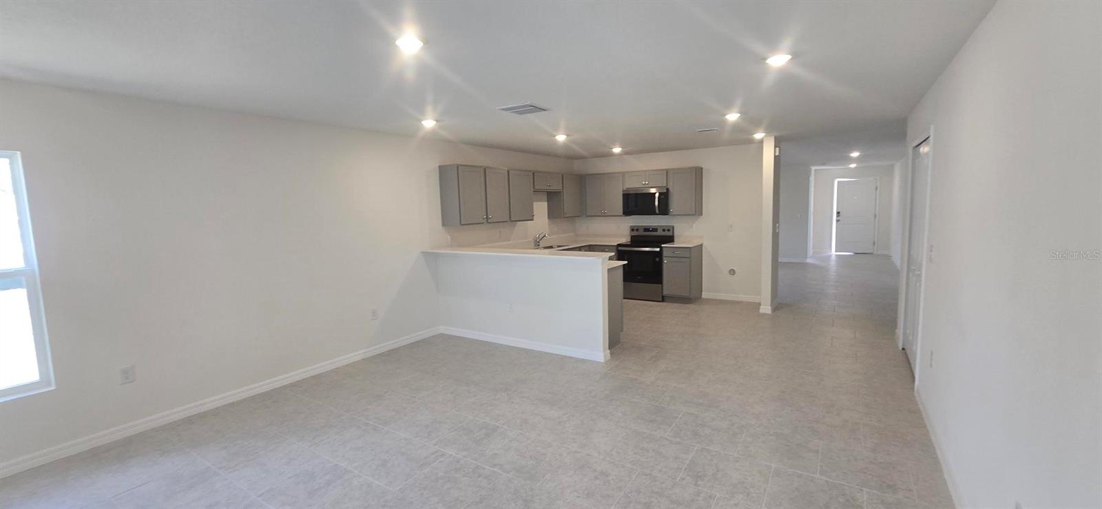 1723 Redfin Way Property Photo 7