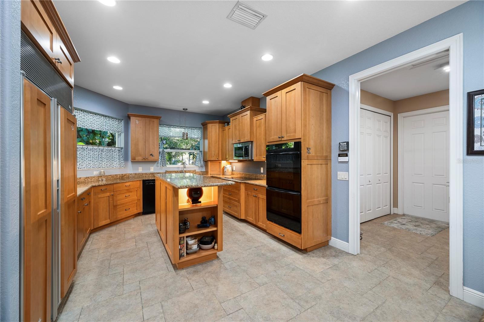 29505 Jones Loop Rd Property Photo 23