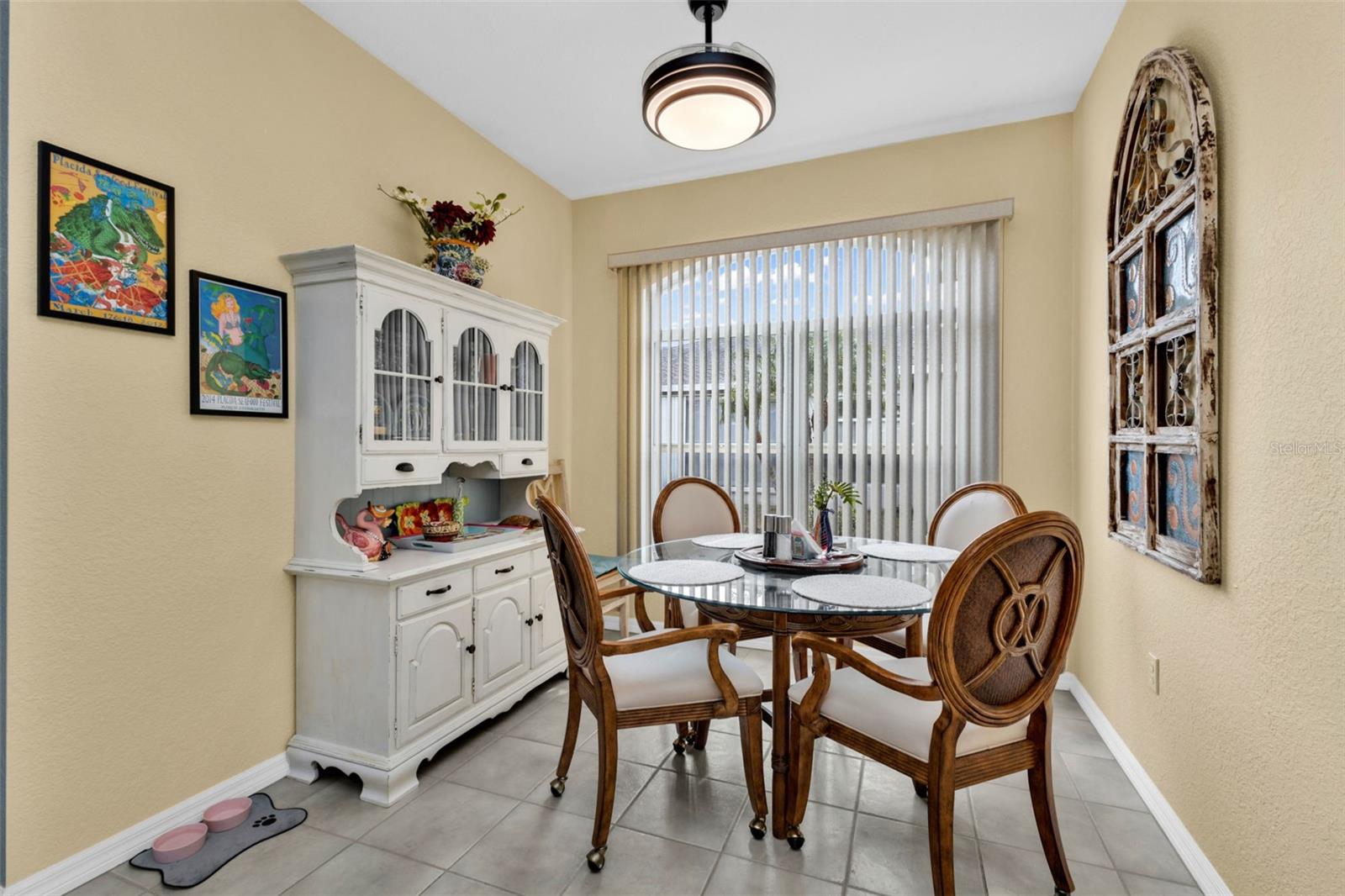 1693 Palace Ct Property Photo 11