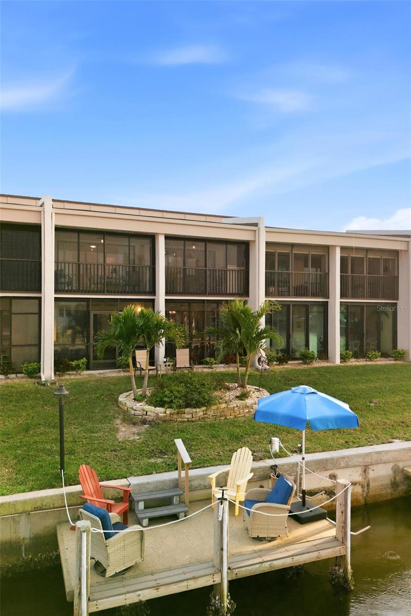 1433 Mediterranean Dr #e Property Photo 4