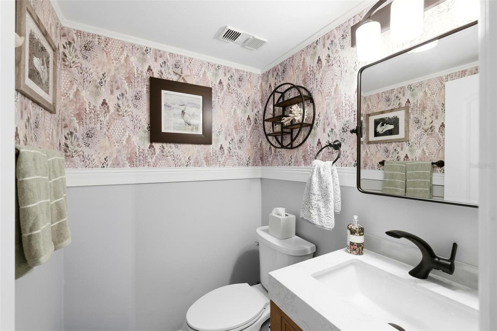 1433 Mediterranean Dr #e Property Photo 24