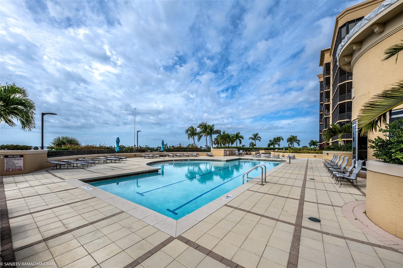 3313 Sunset Key Cir #104 Property Photo 3