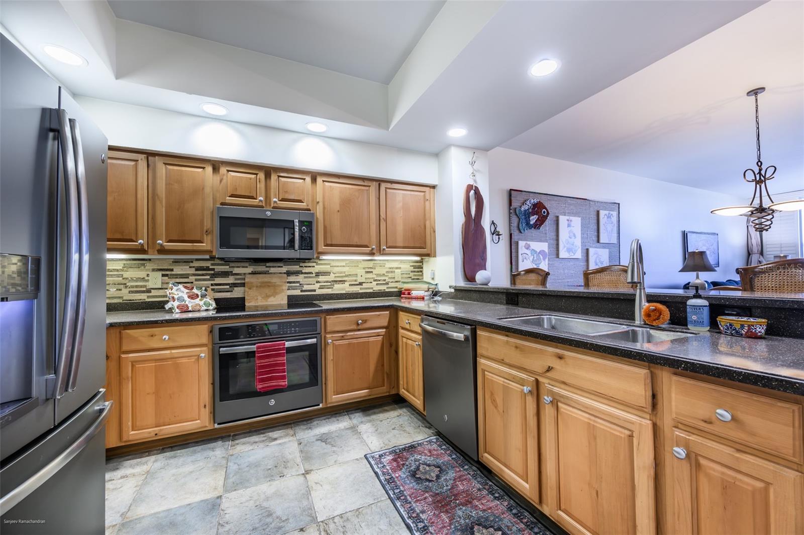 3313 Sunset Key Cir #104 Property Photo 12