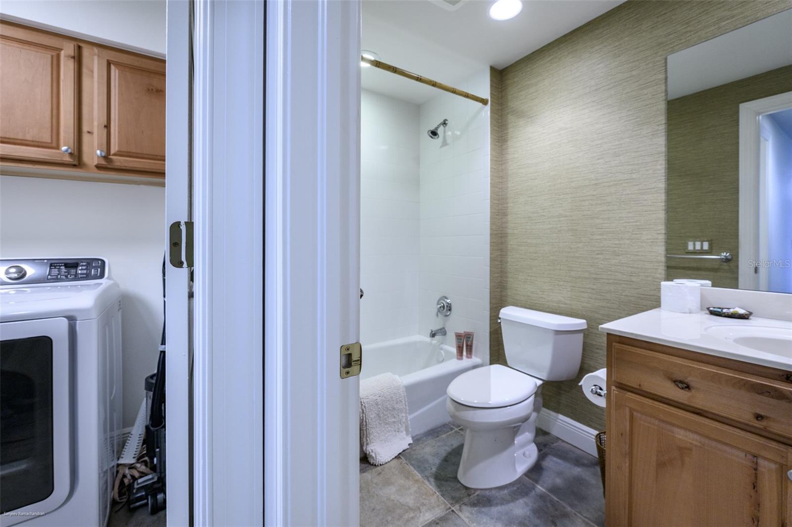 3313 Sunset Key Cir #104 Property Photo 44