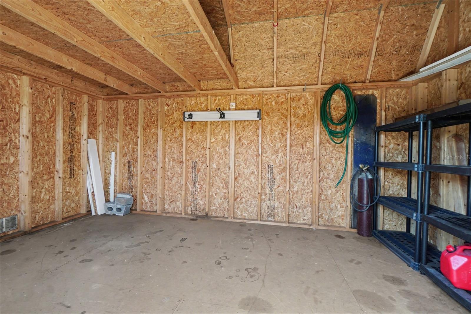 410 E Henry St Property Photo 36