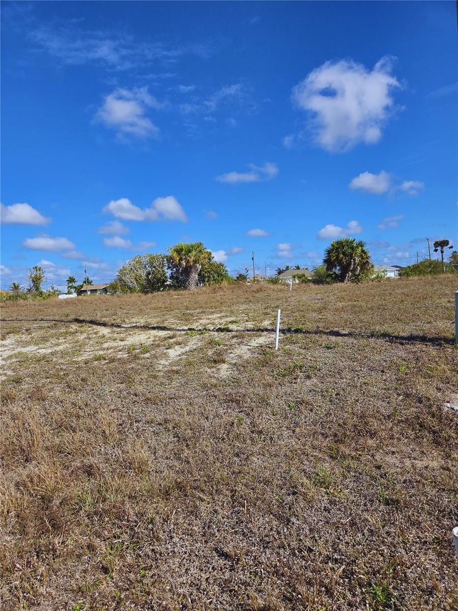 1029 NW 18TH ST Property Photo 1