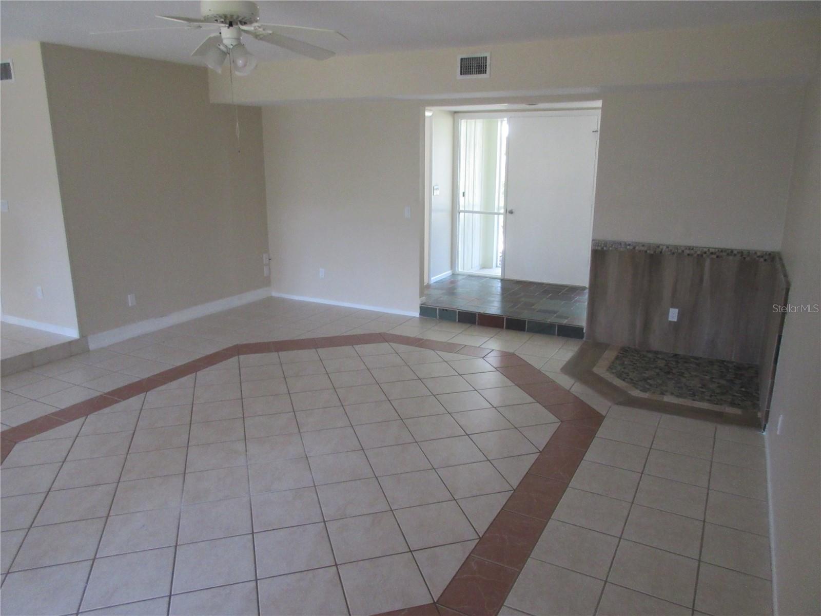 1275 Price Cir Nw Property Photo 3
