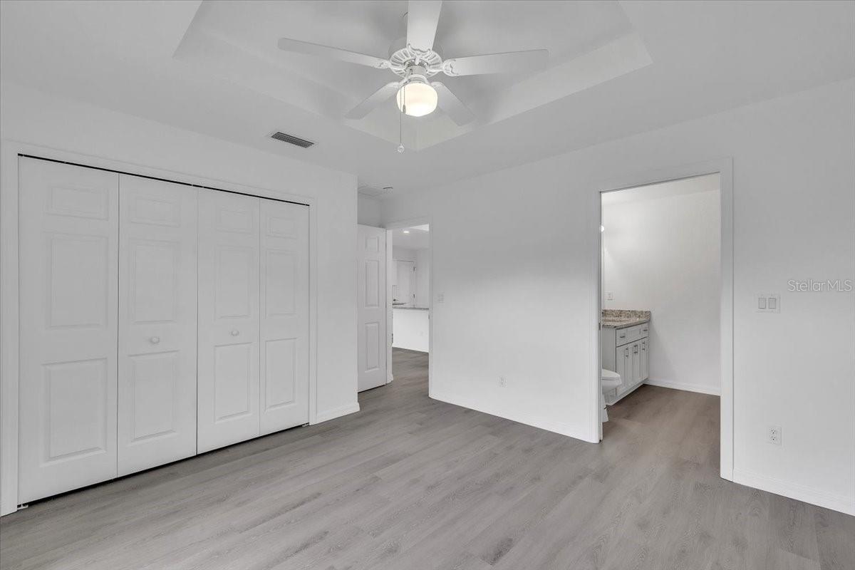27122 Seeger Dr Property Photo 12
