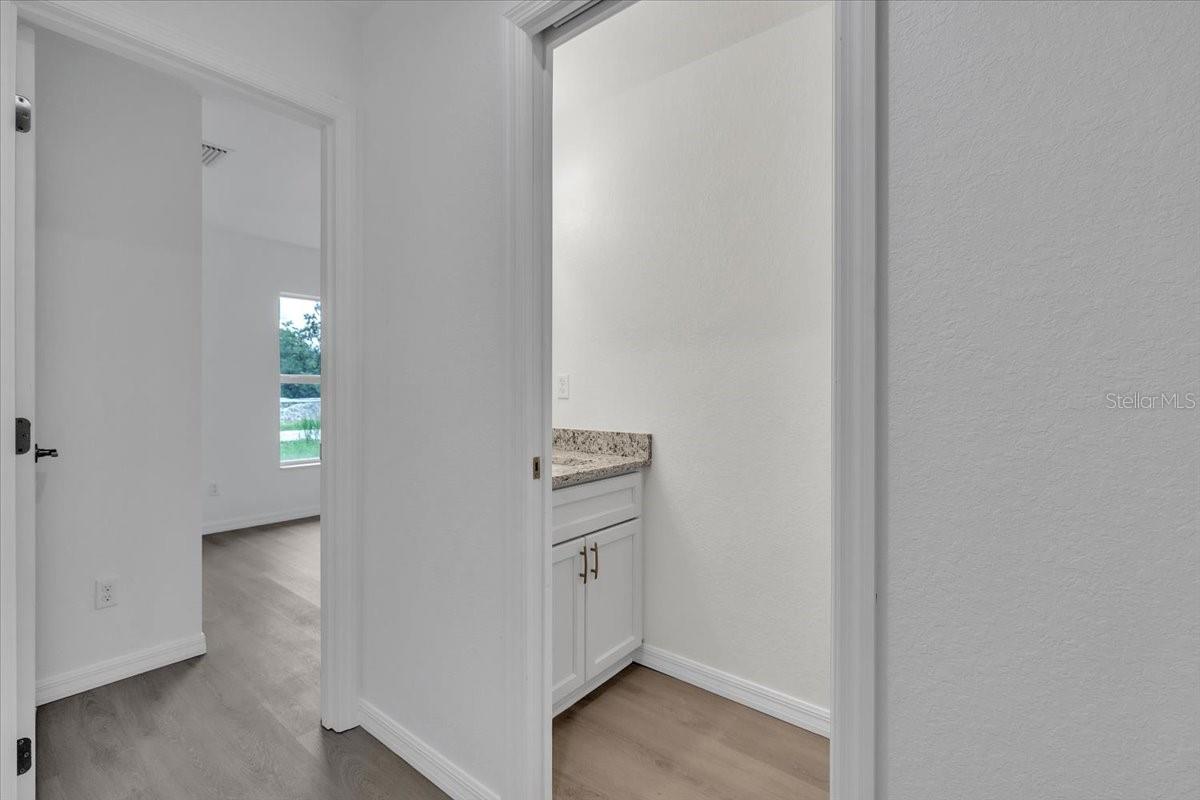 27122 Seeger Dr Property Photo 21