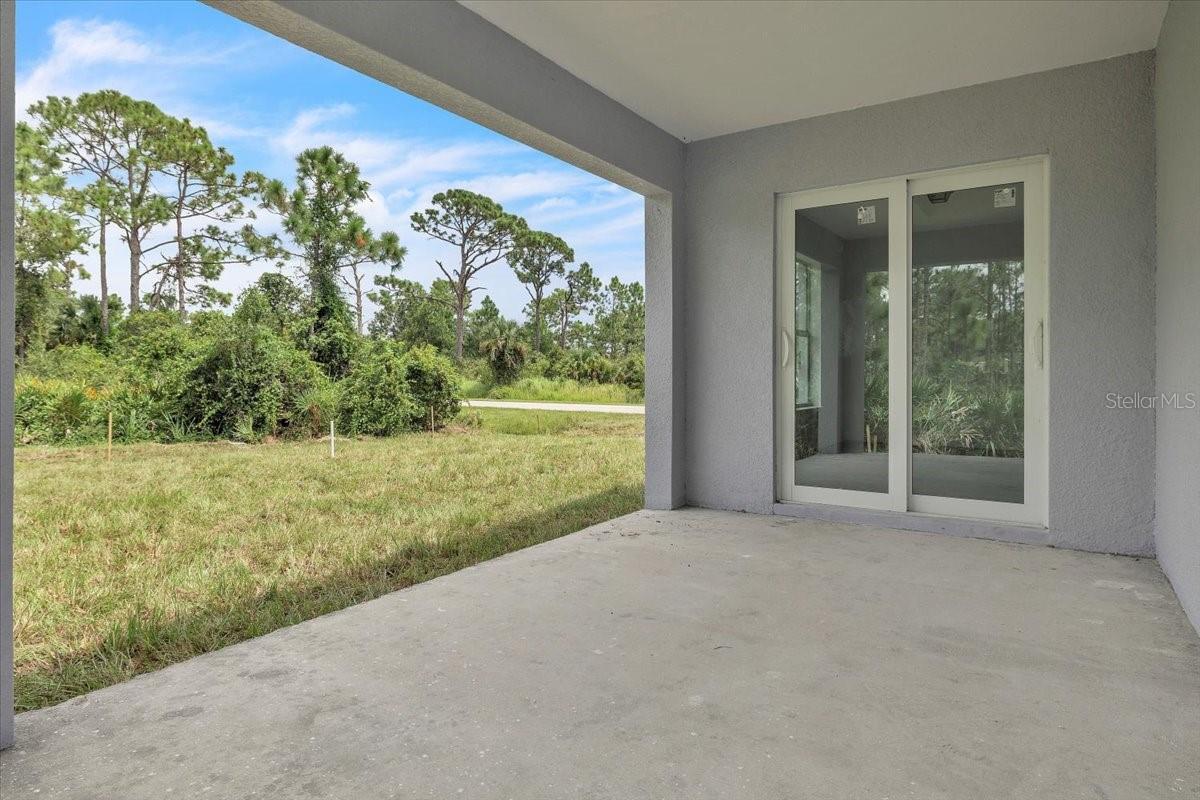 27122 Seeger Dr Property Photo 23