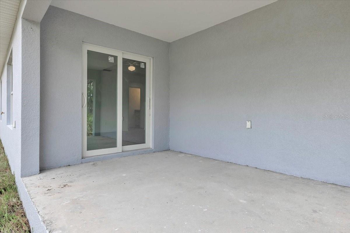 27122 Seeger Dr Property Photo 24
