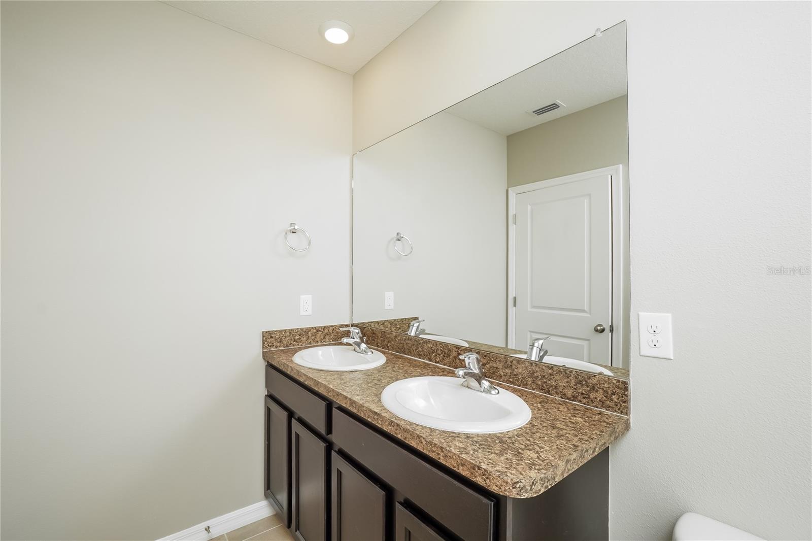 16726 Secret Meadow Dr Property Photo 7