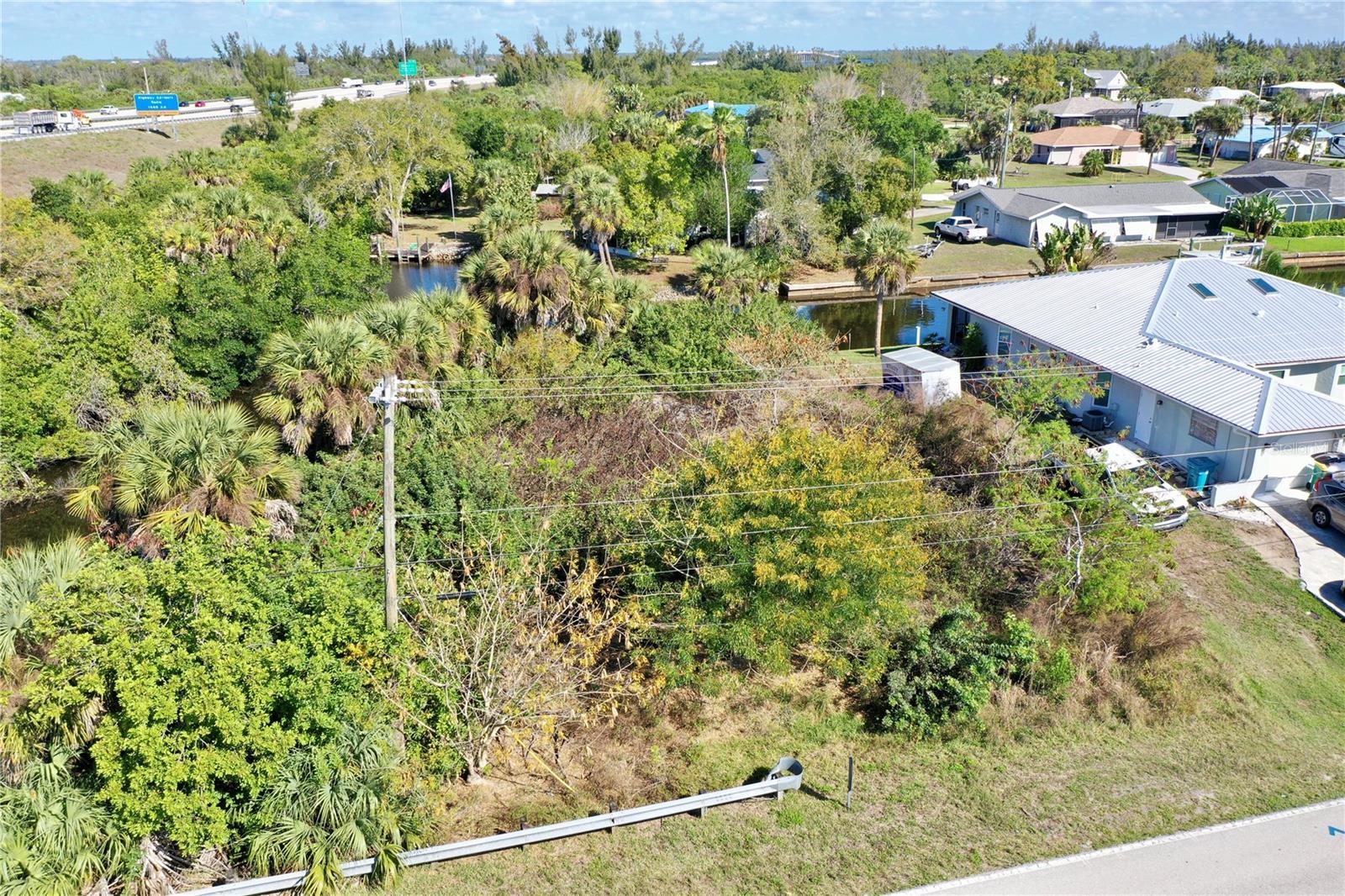 2803 Riverside Dr Property Photo 6