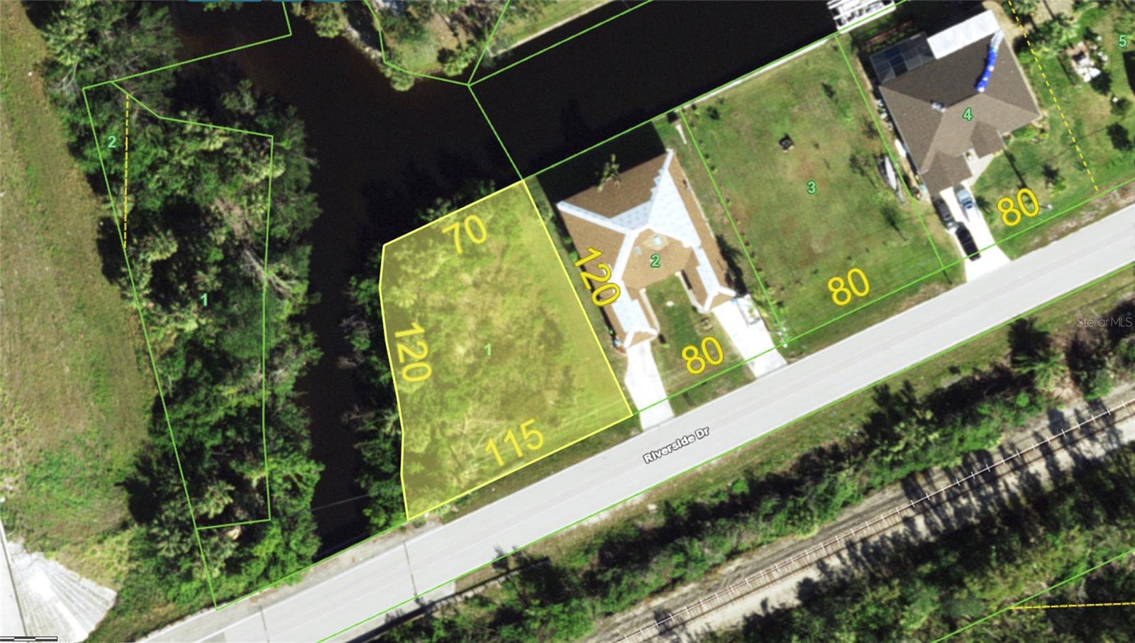 2803 Riverside Dr Property Photo 21