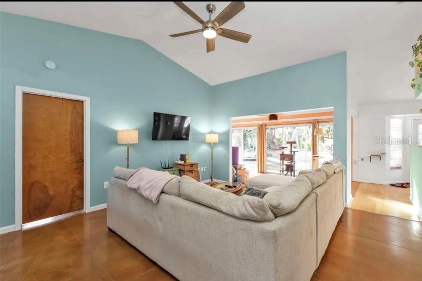3003 Sikeston Ave Property Photo 3
