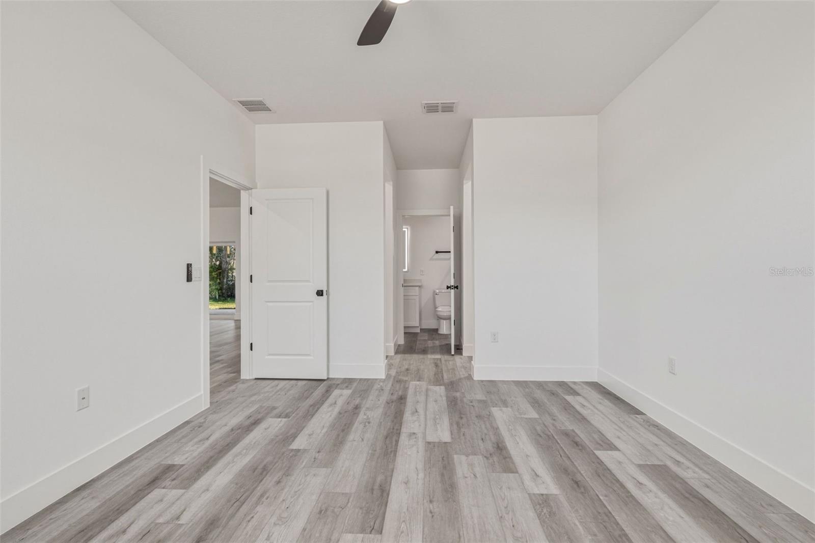 2315 Mistleto Ln Property Photo 17