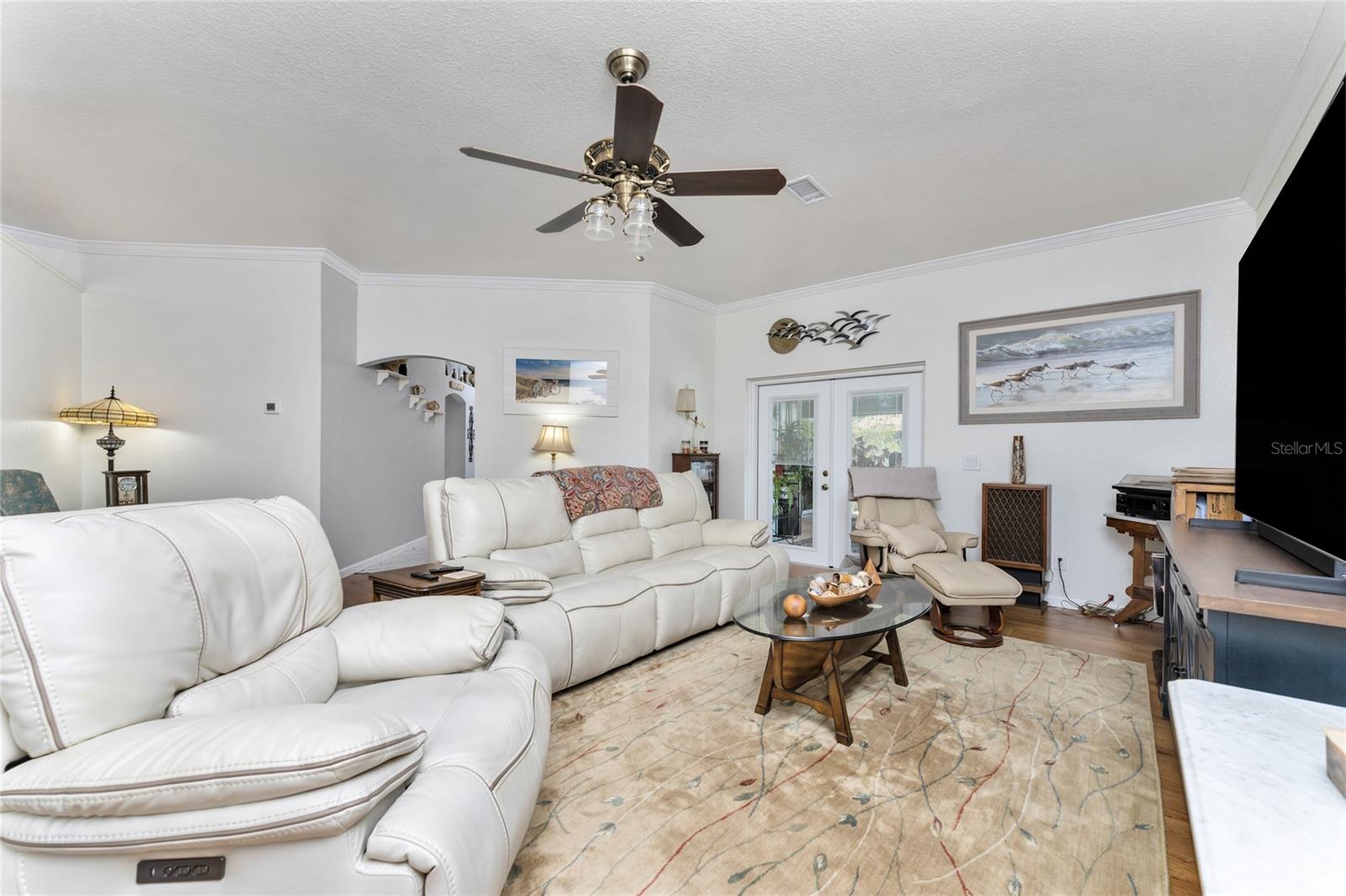 15105 Aldama Cir Property Photo 7