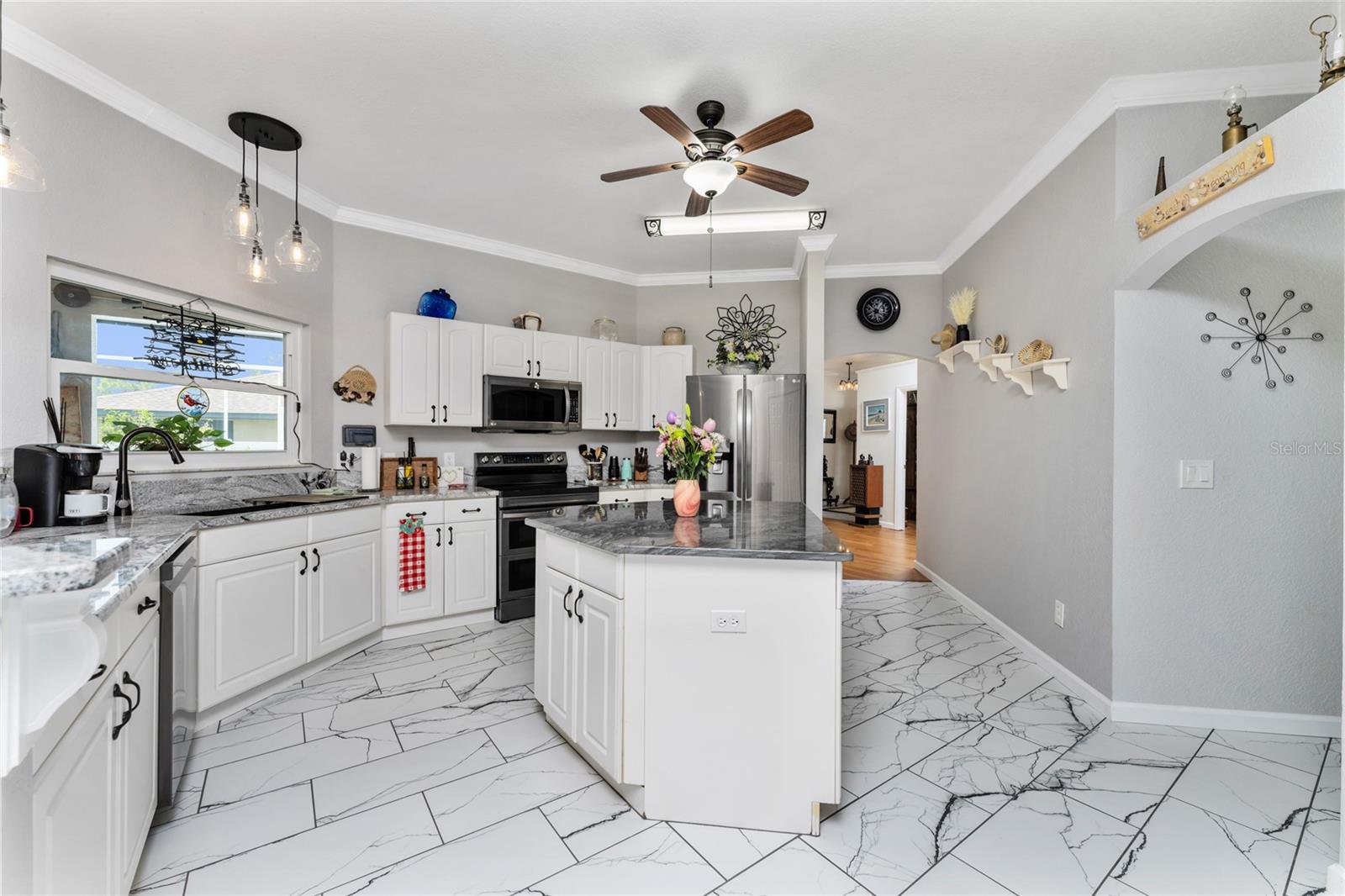 15105 Aldama Cir Property Photo 10