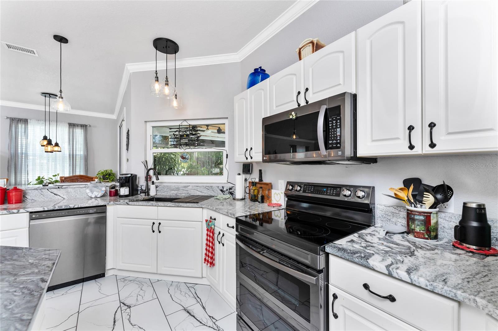 15105 Aldama Cir Property Photo 14