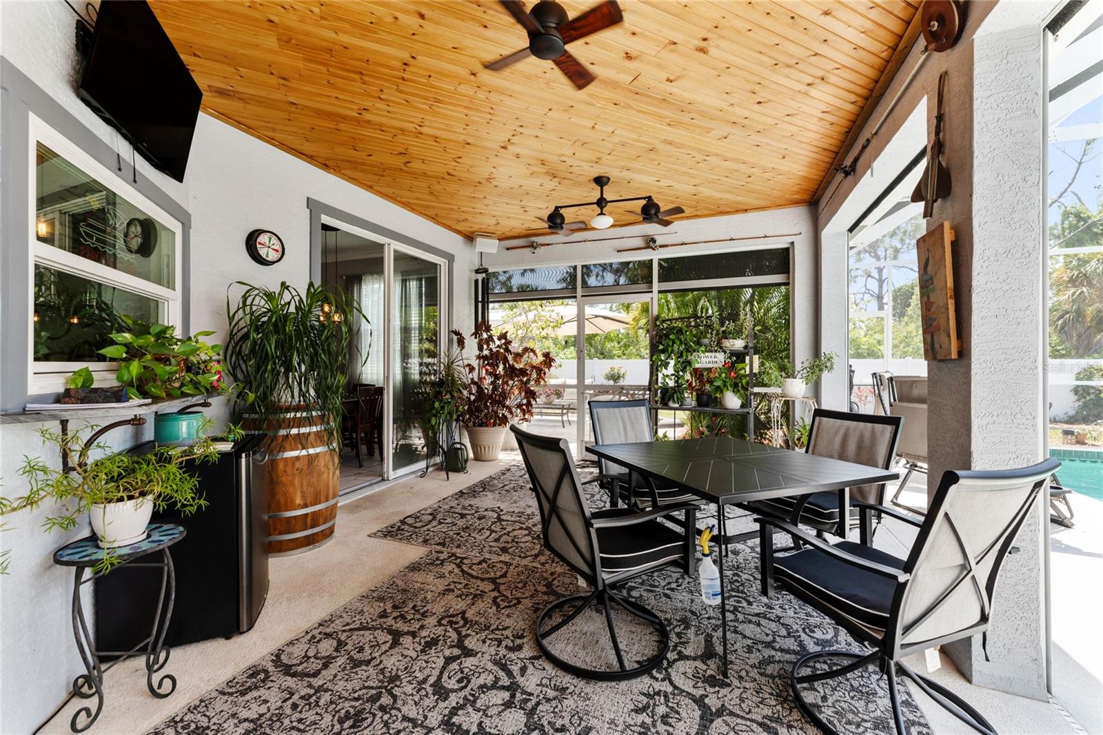 15105 Aldama Cir Property Photo 41