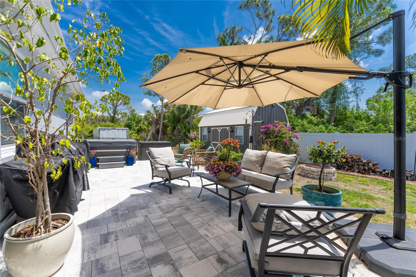 15105 Aldama Cir Property Photo 48