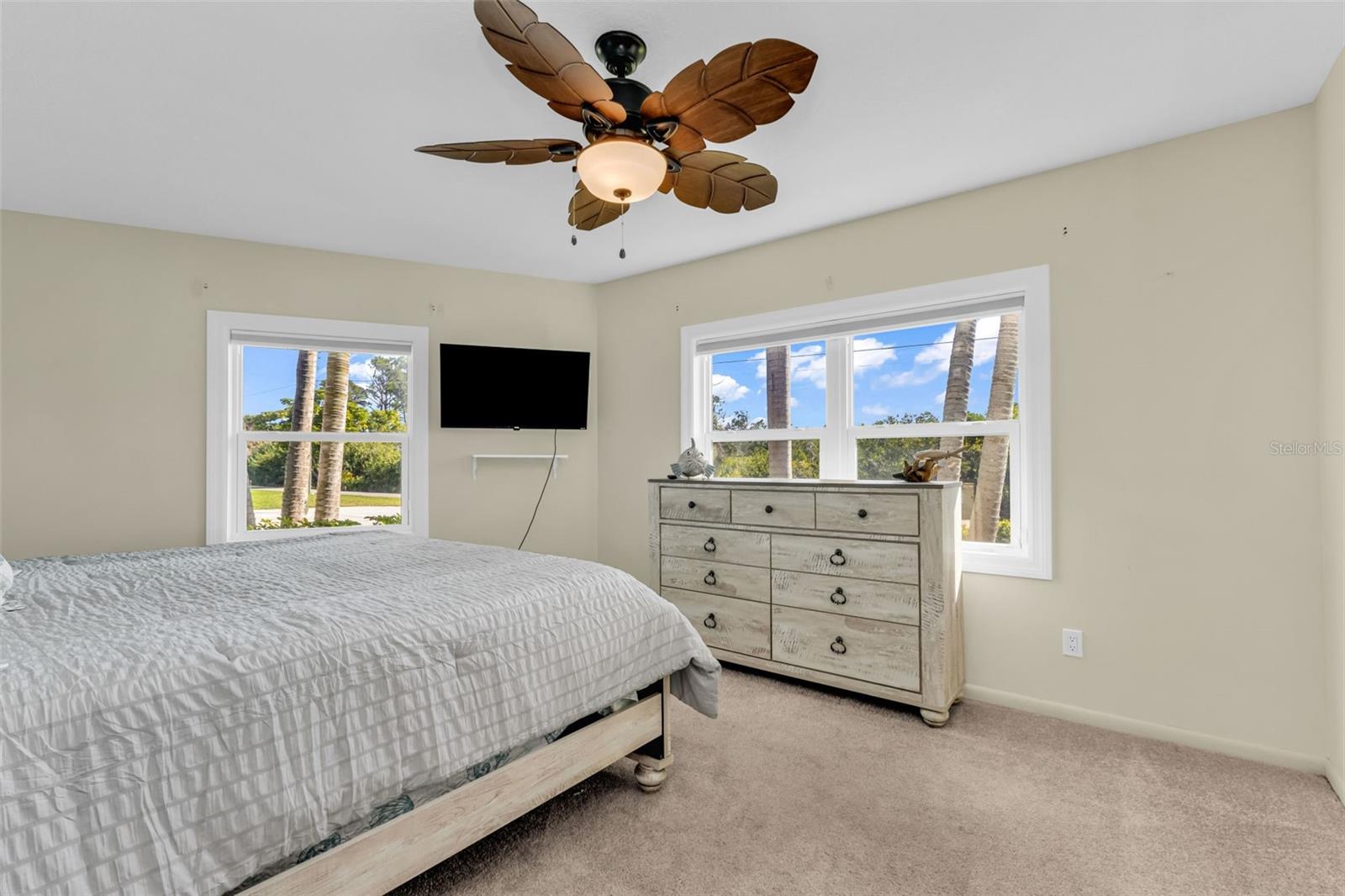 4255 Spire St Property Photo 32