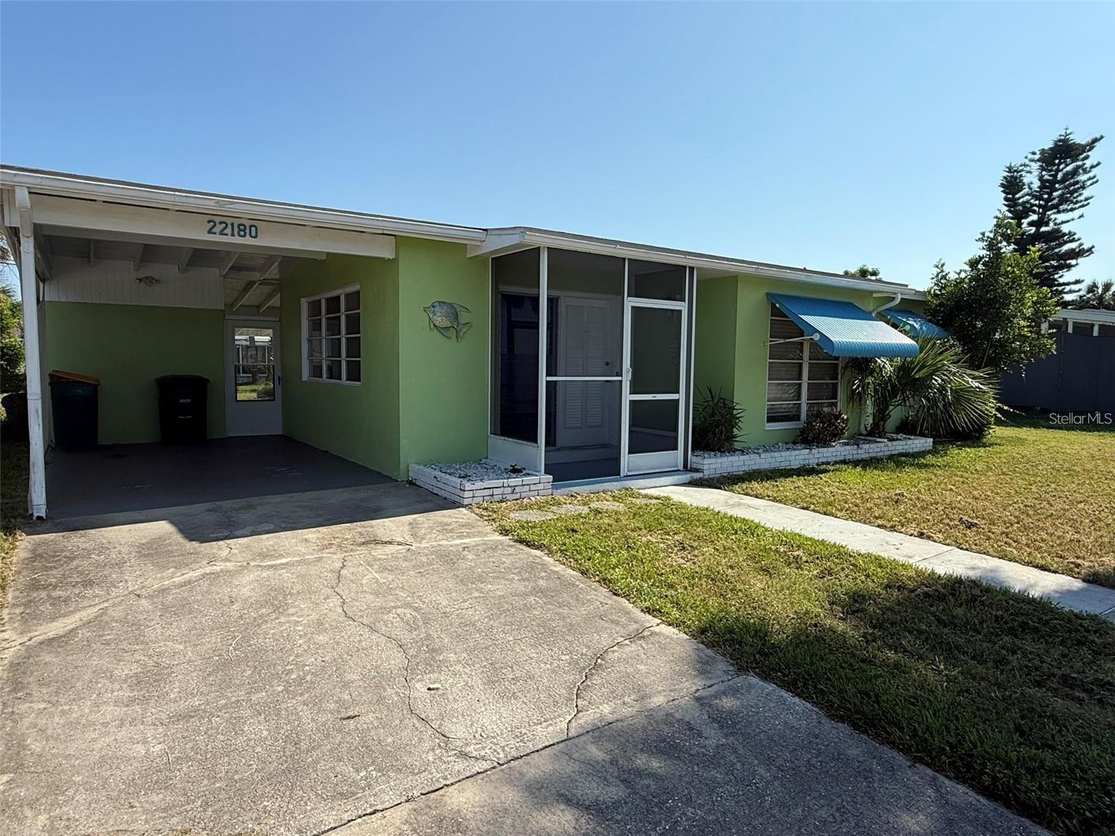 22180 Midway Blvd Property Photo 1