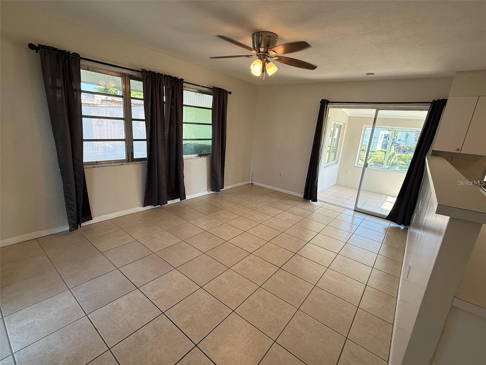 22180 Midway Blvd Property Photo 3