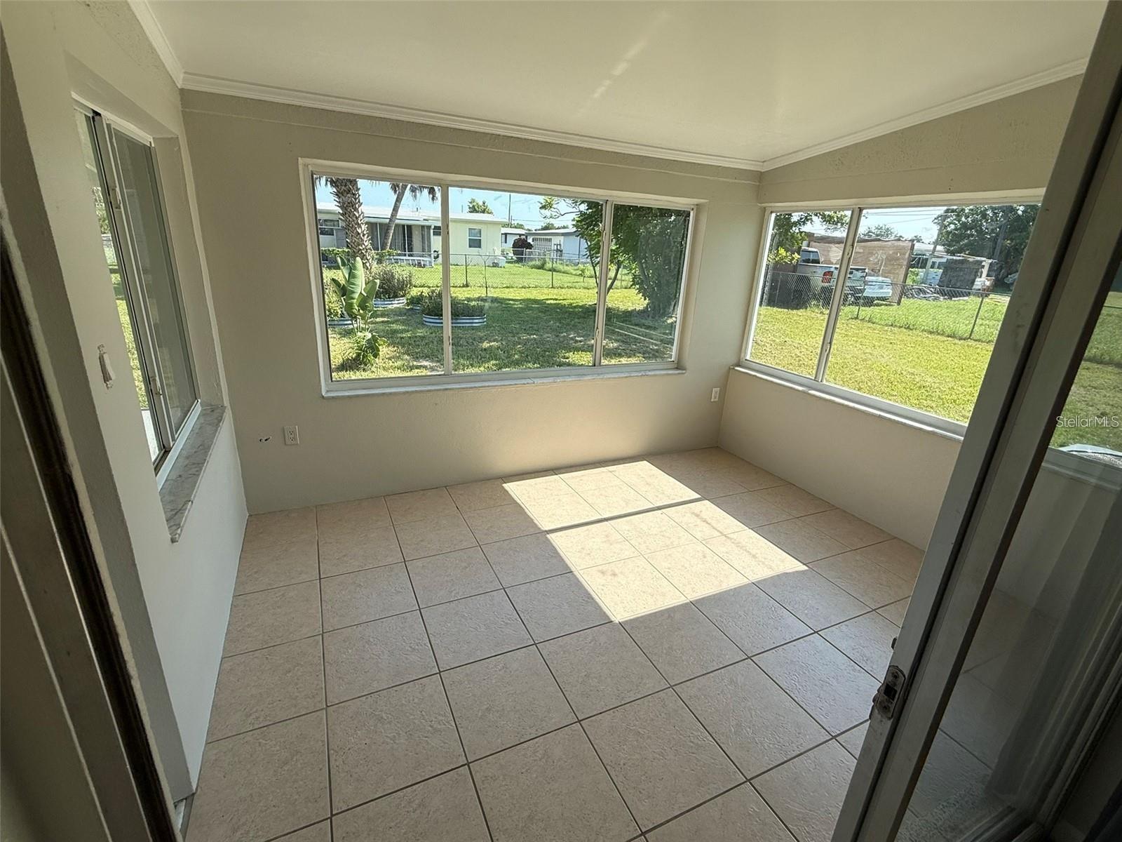 22180 Midway Blvd Property Photo 10