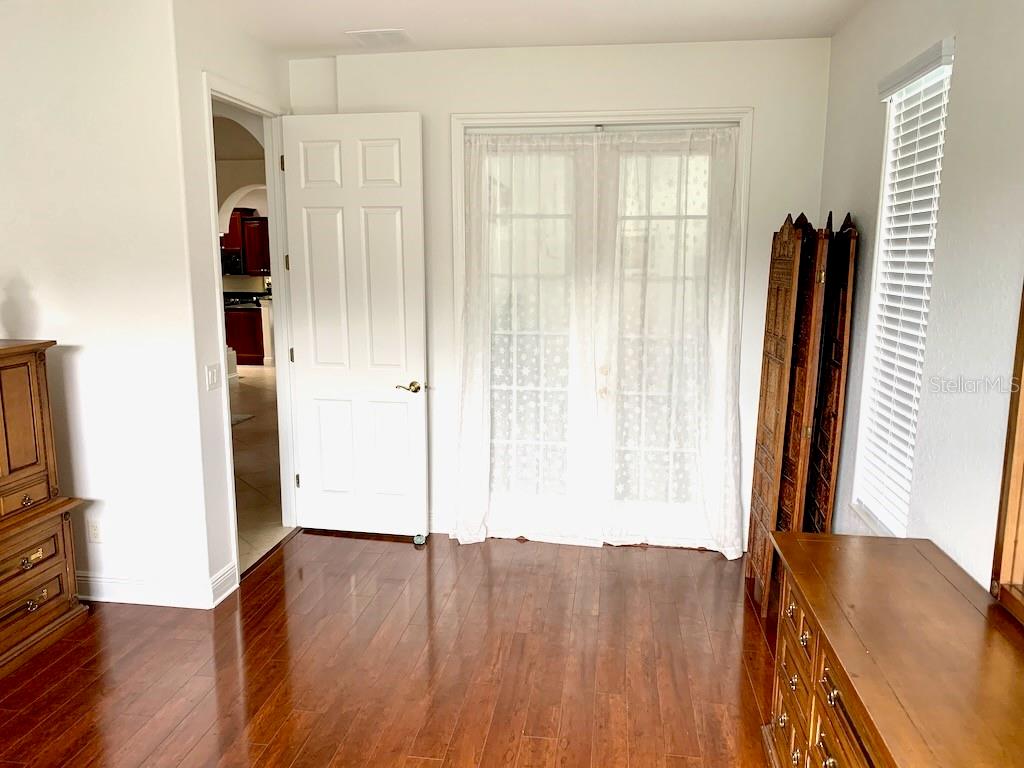 24312 Westgate Blvd Property Photo 22