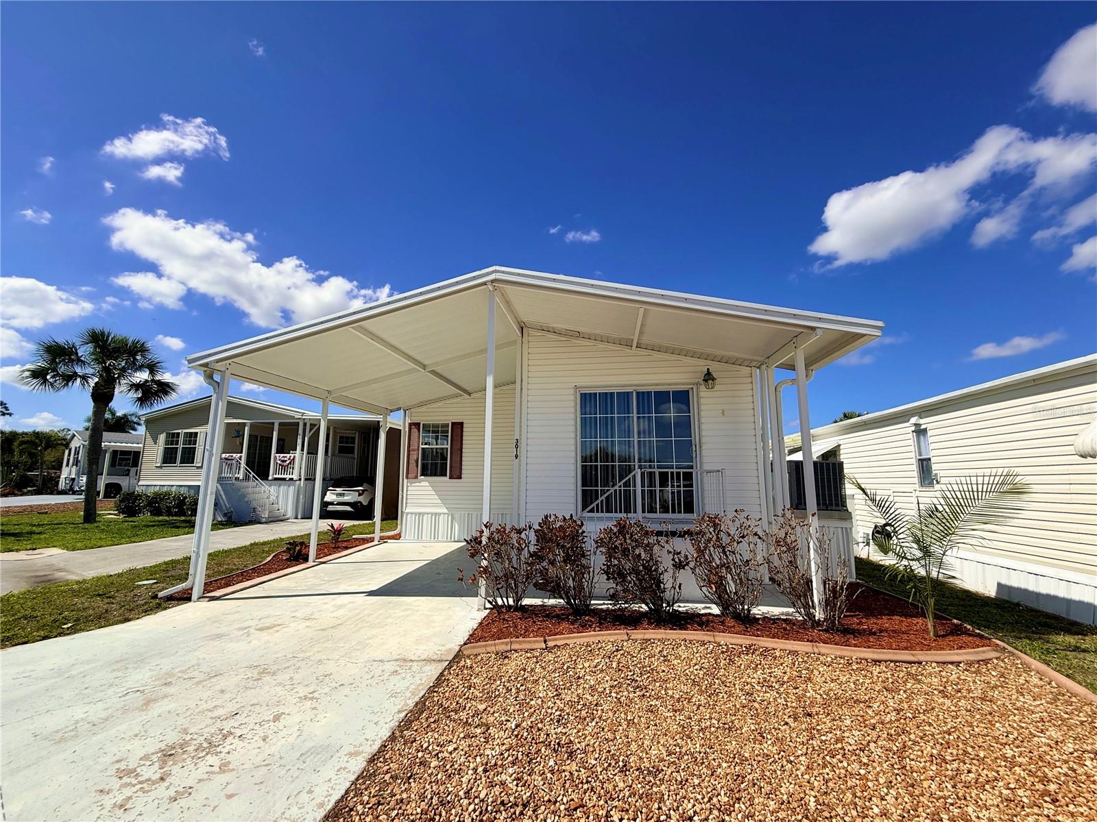 3019 Sunny Harbor Dr Property Photo 1