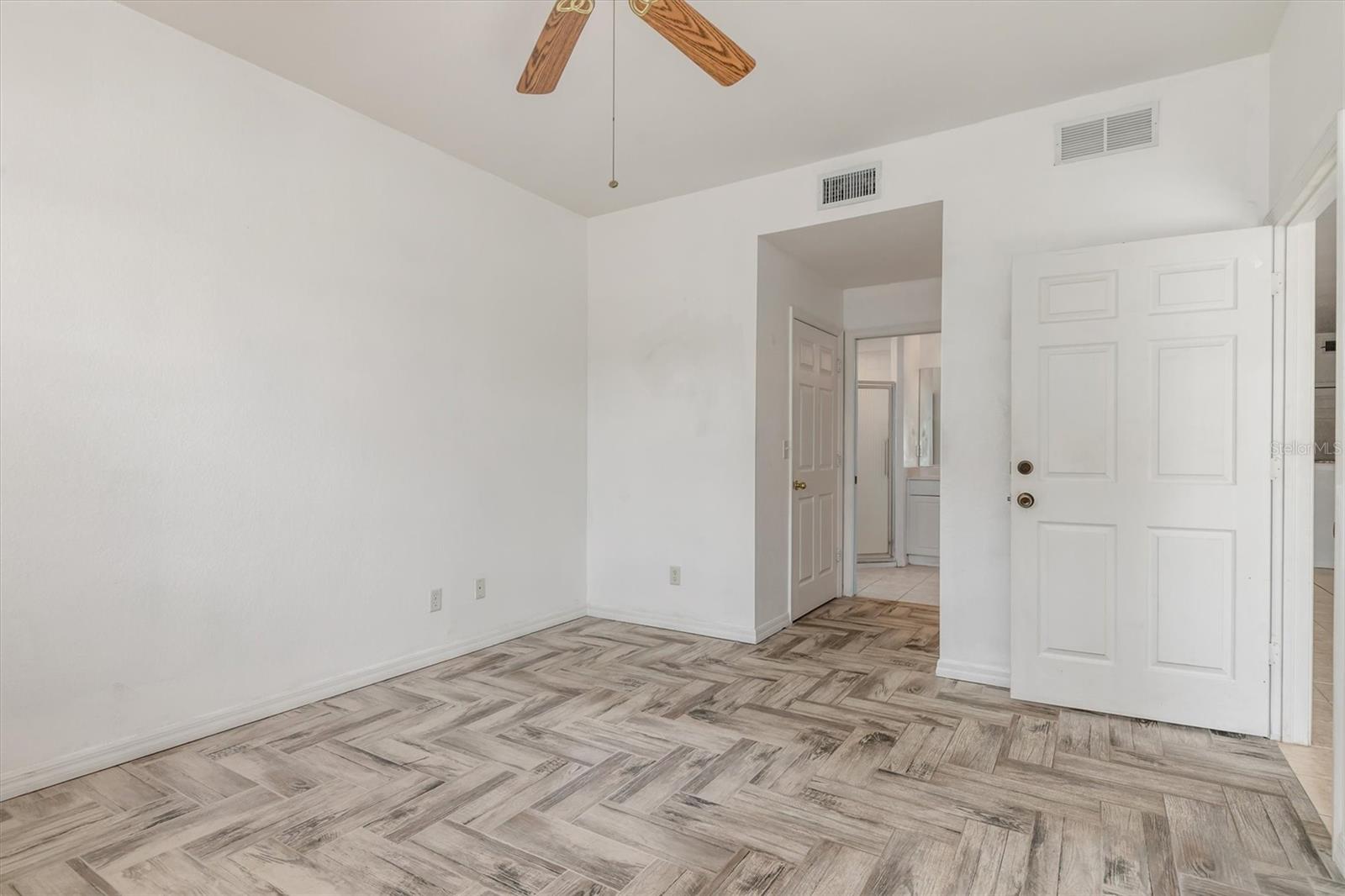 2002 Bal Harbor Blvd #312 Property Photo 16