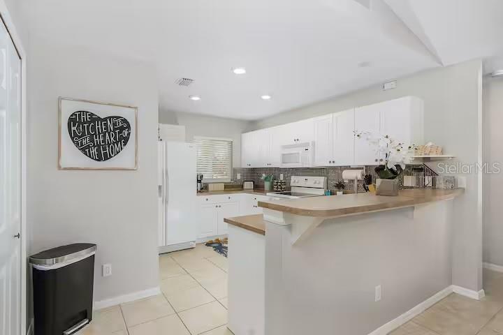 2705 Sw 11th Pl Property Photo 8