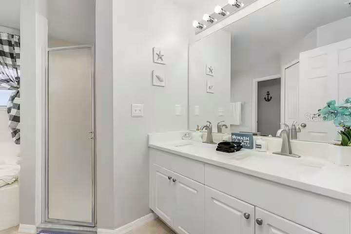 2705 Sw 11th Pl Property Photo 17