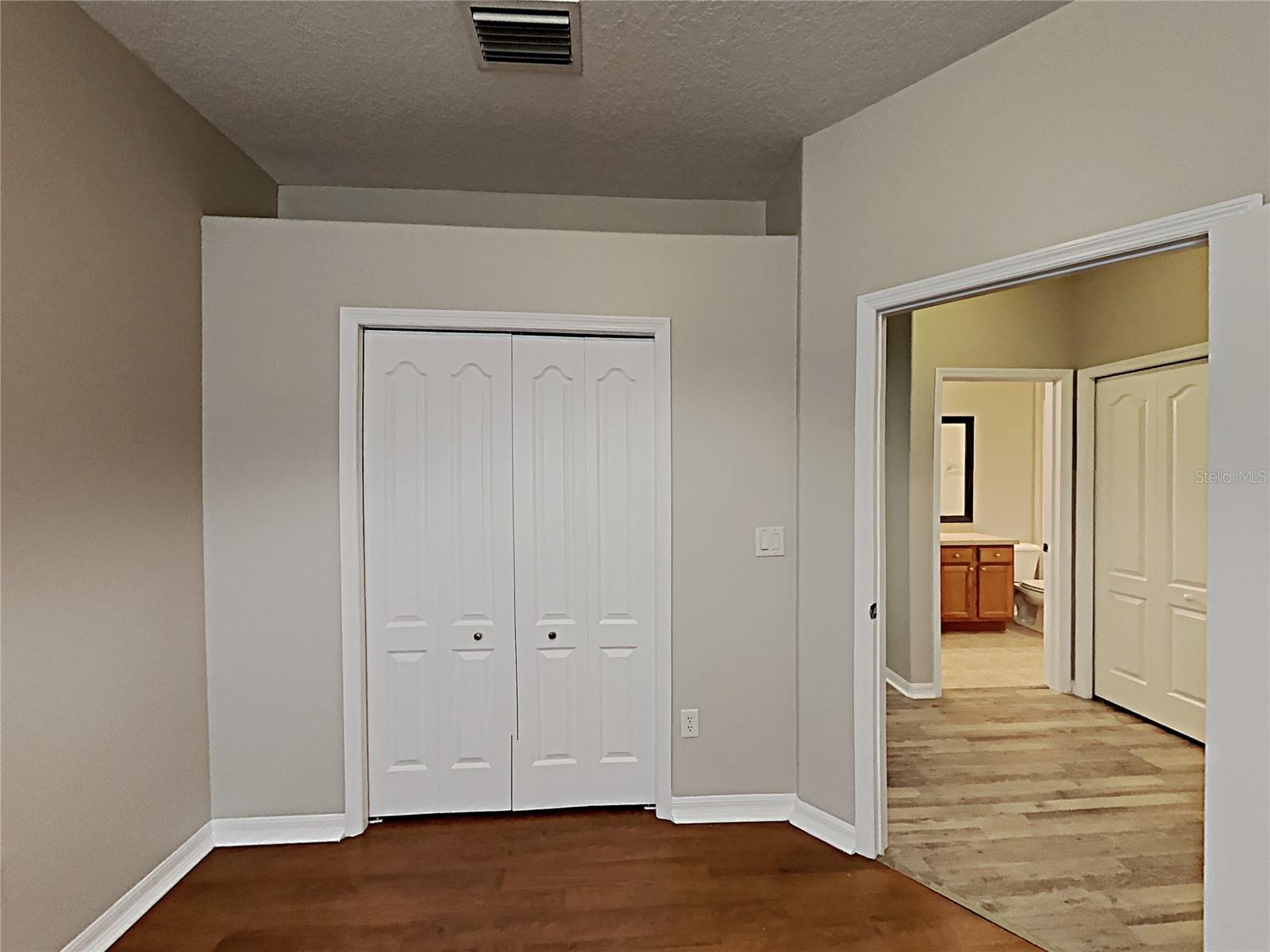 4020 Langdrum Dr Property Photo 13