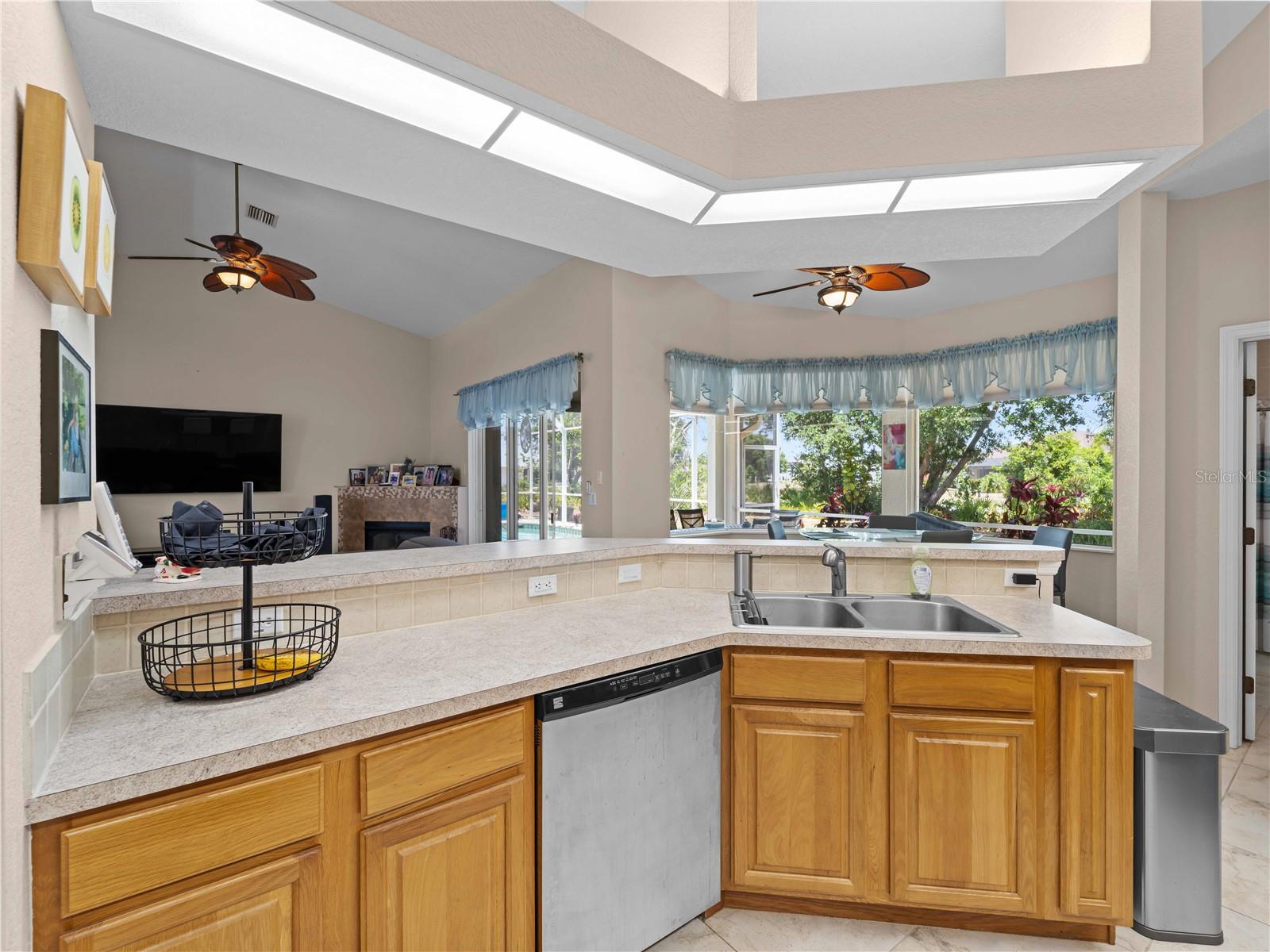 2288 Prague Ln Property Photo 11