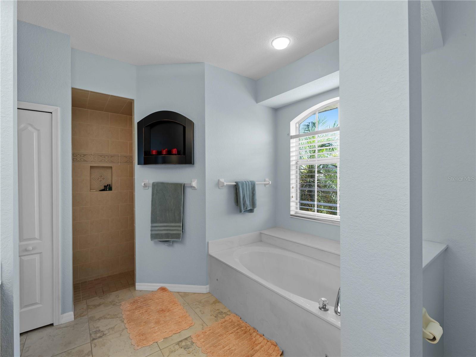 2288 Prague Ln Property Photo 23