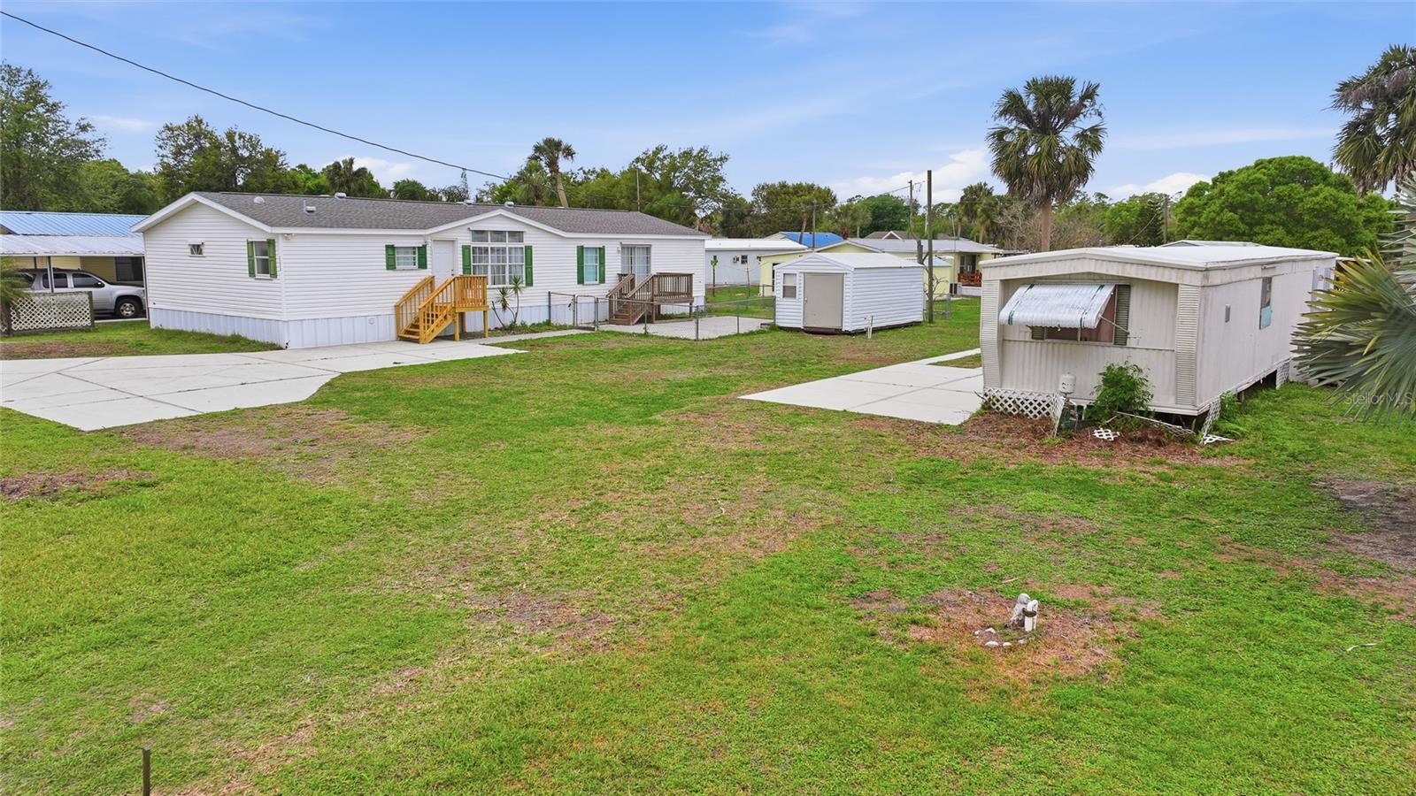 11923 Sw Loop Ter Property Photo 2