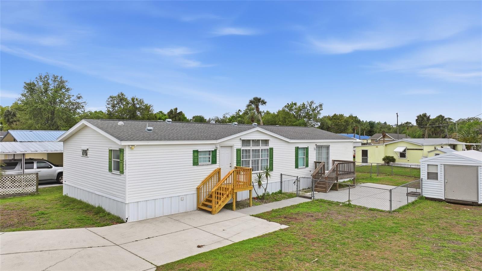 11923 Sw Loop Ter Property Photo 4