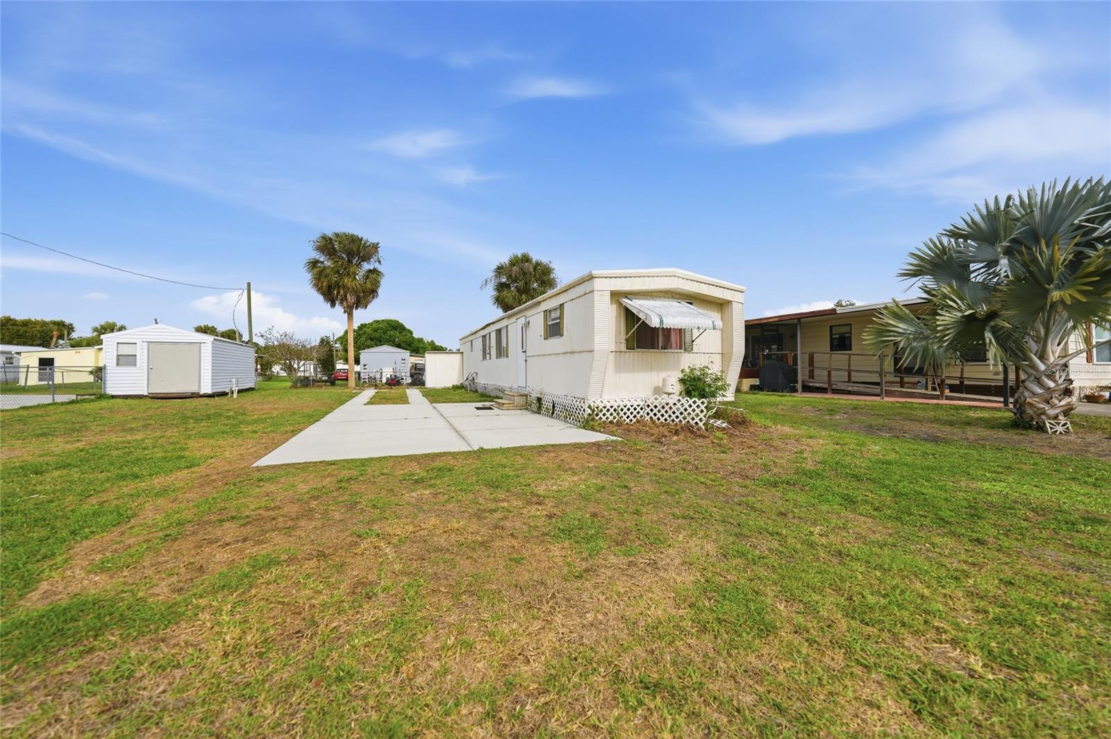 11923 Sw Loop Ter Property Photo 33
