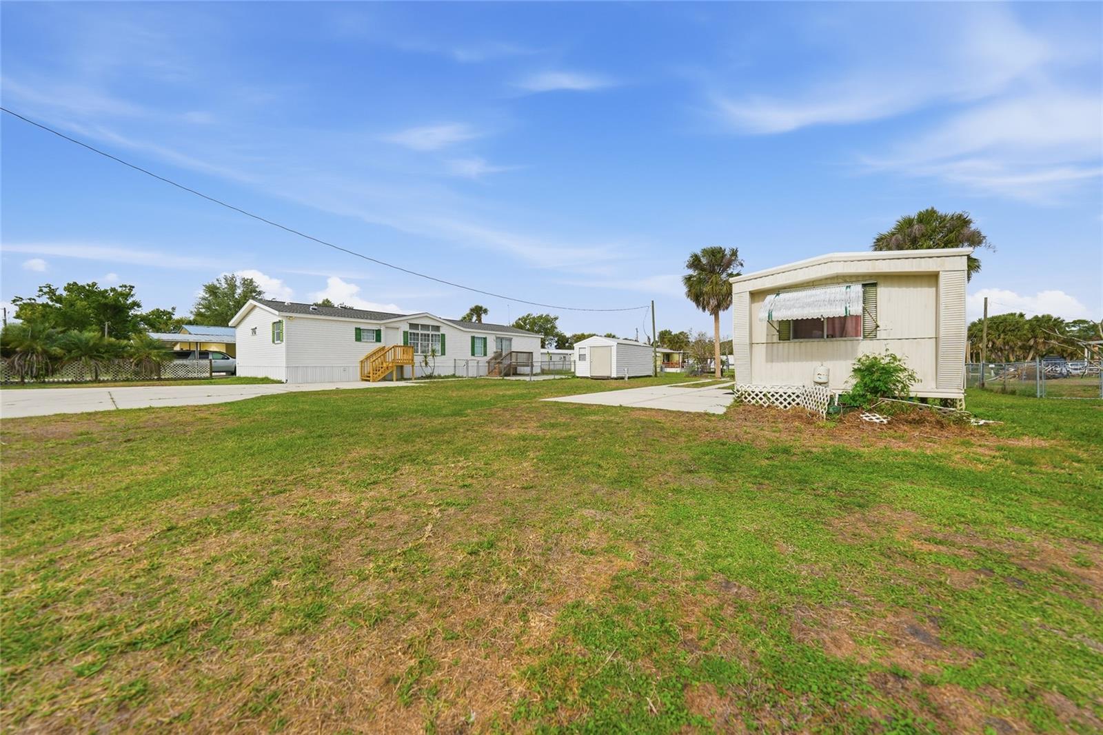 11923 Sw Loop Ter Property Photo 34