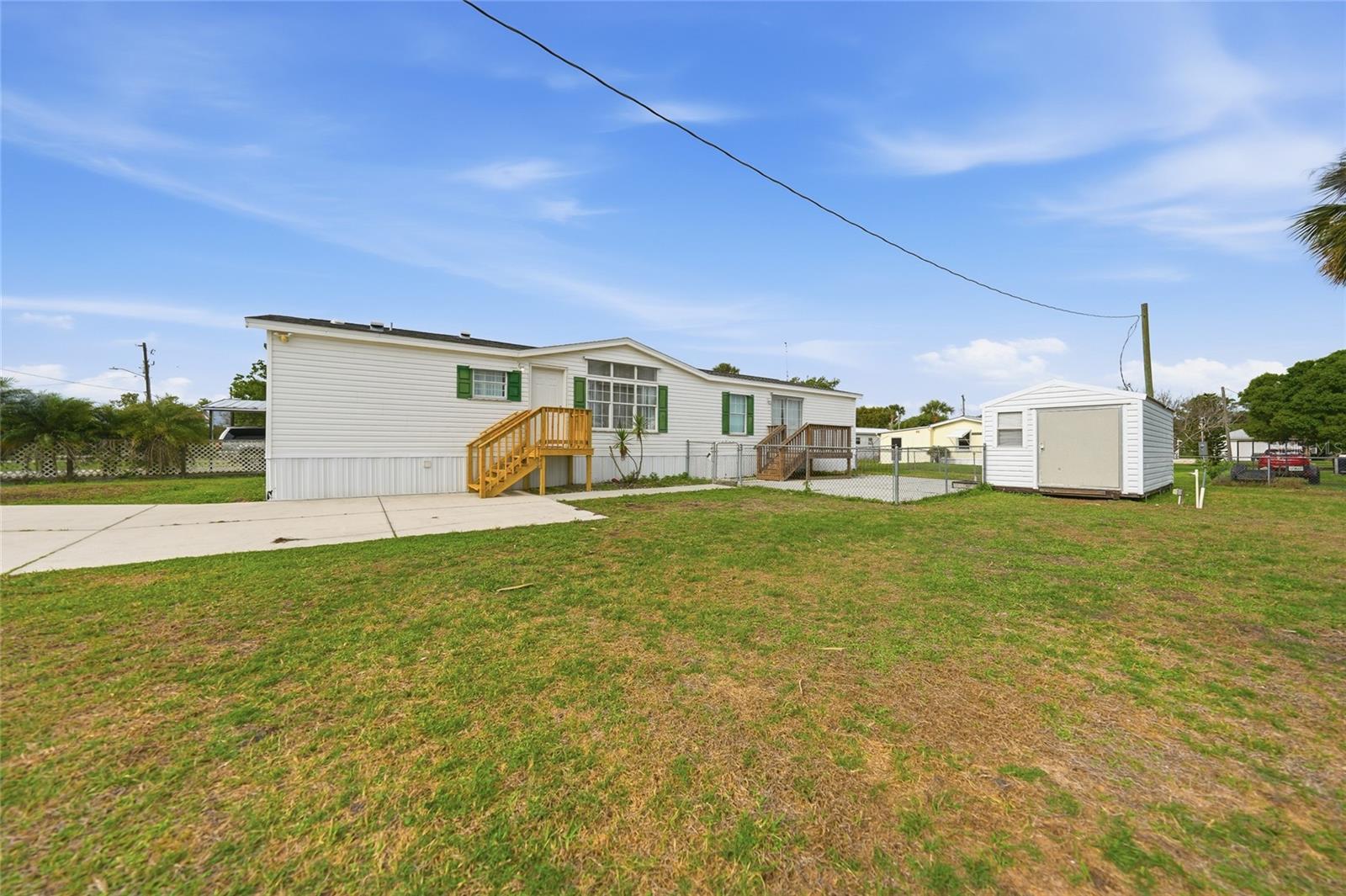 11923 Sw Loop Ter Property Photo 35