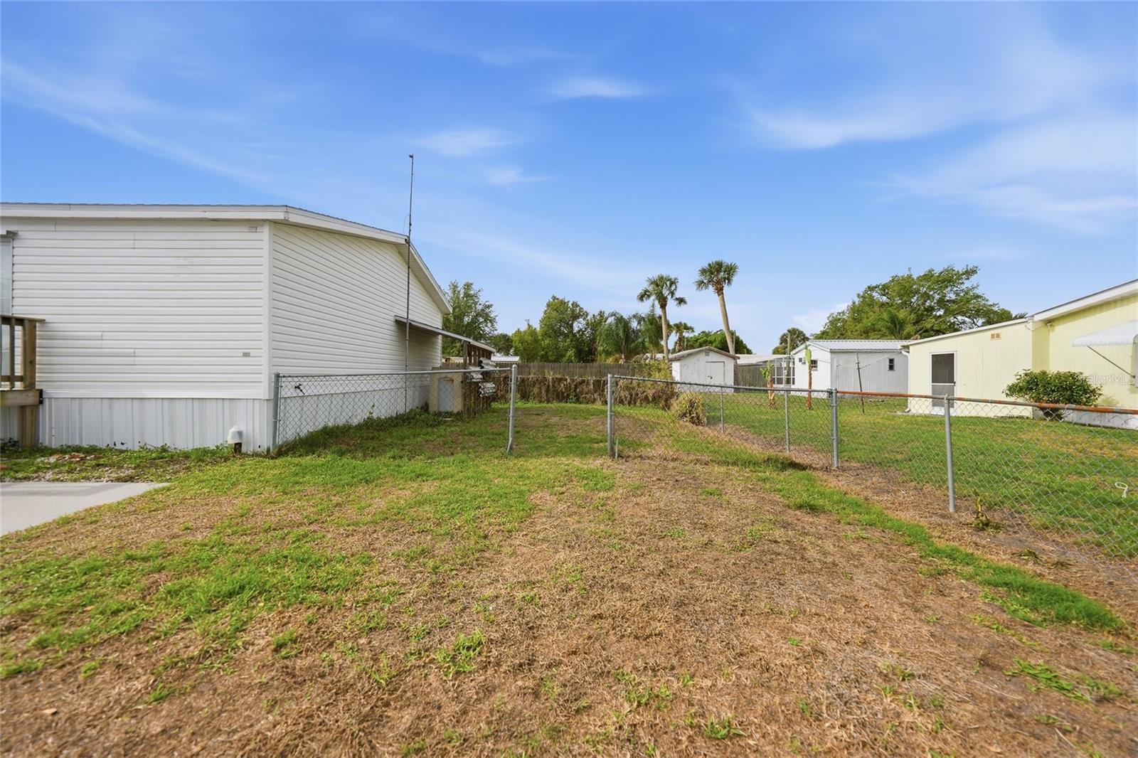 11923 Sw Loop Ter Property Photo 38