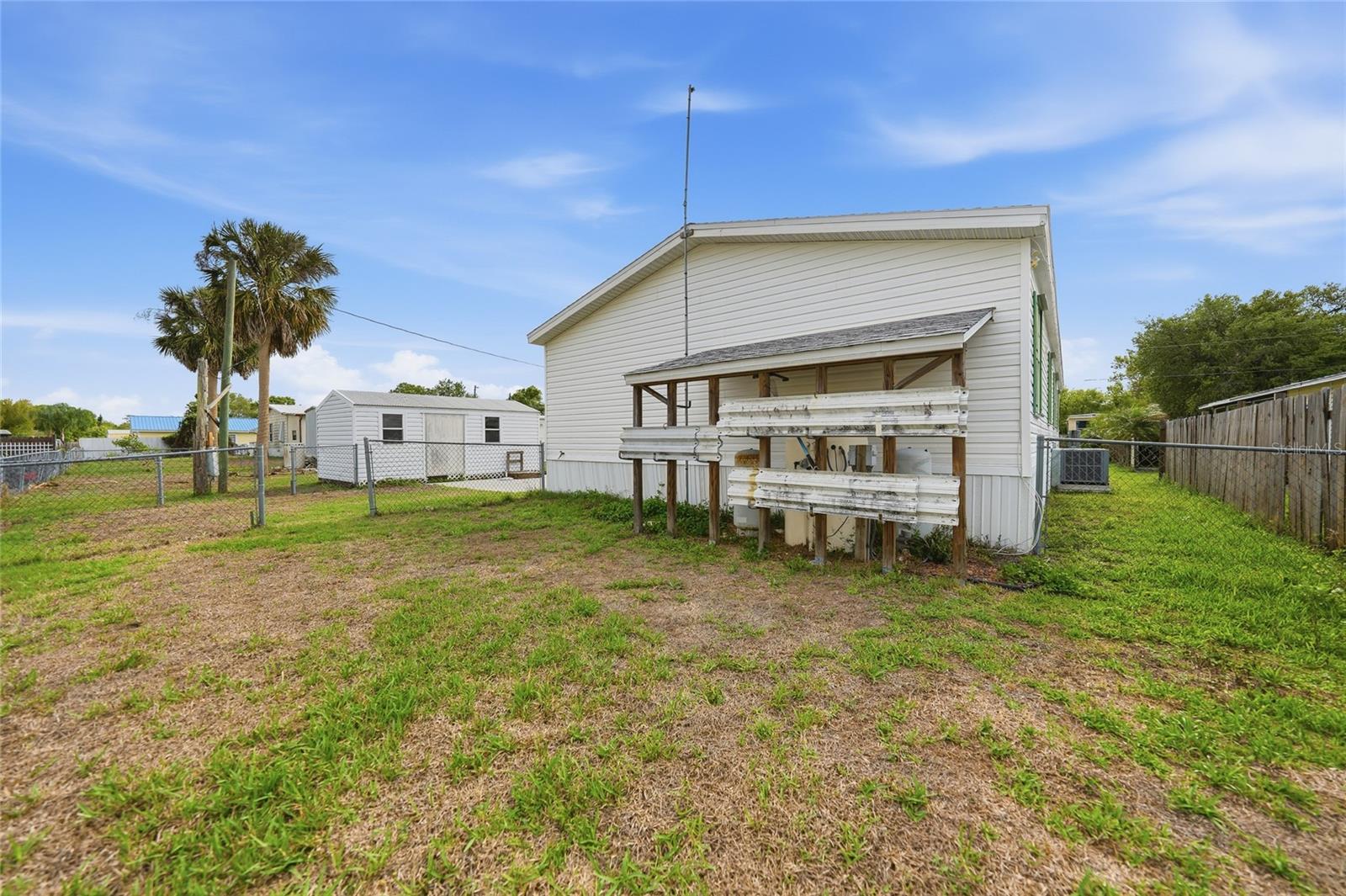 11923 Sw Loop Ter Property Photo 39