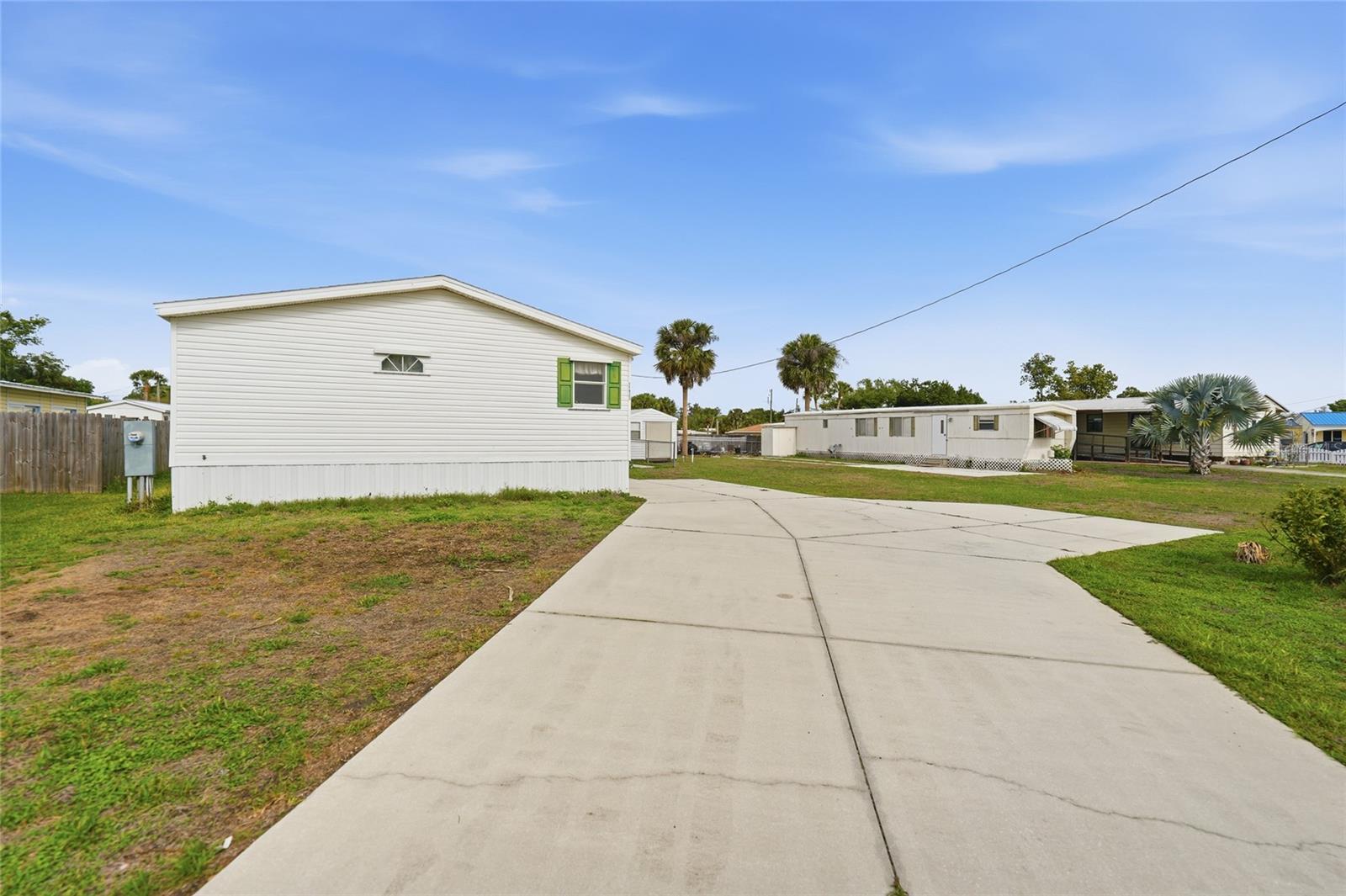 11923 Sw Loop Ter Property Photo 41