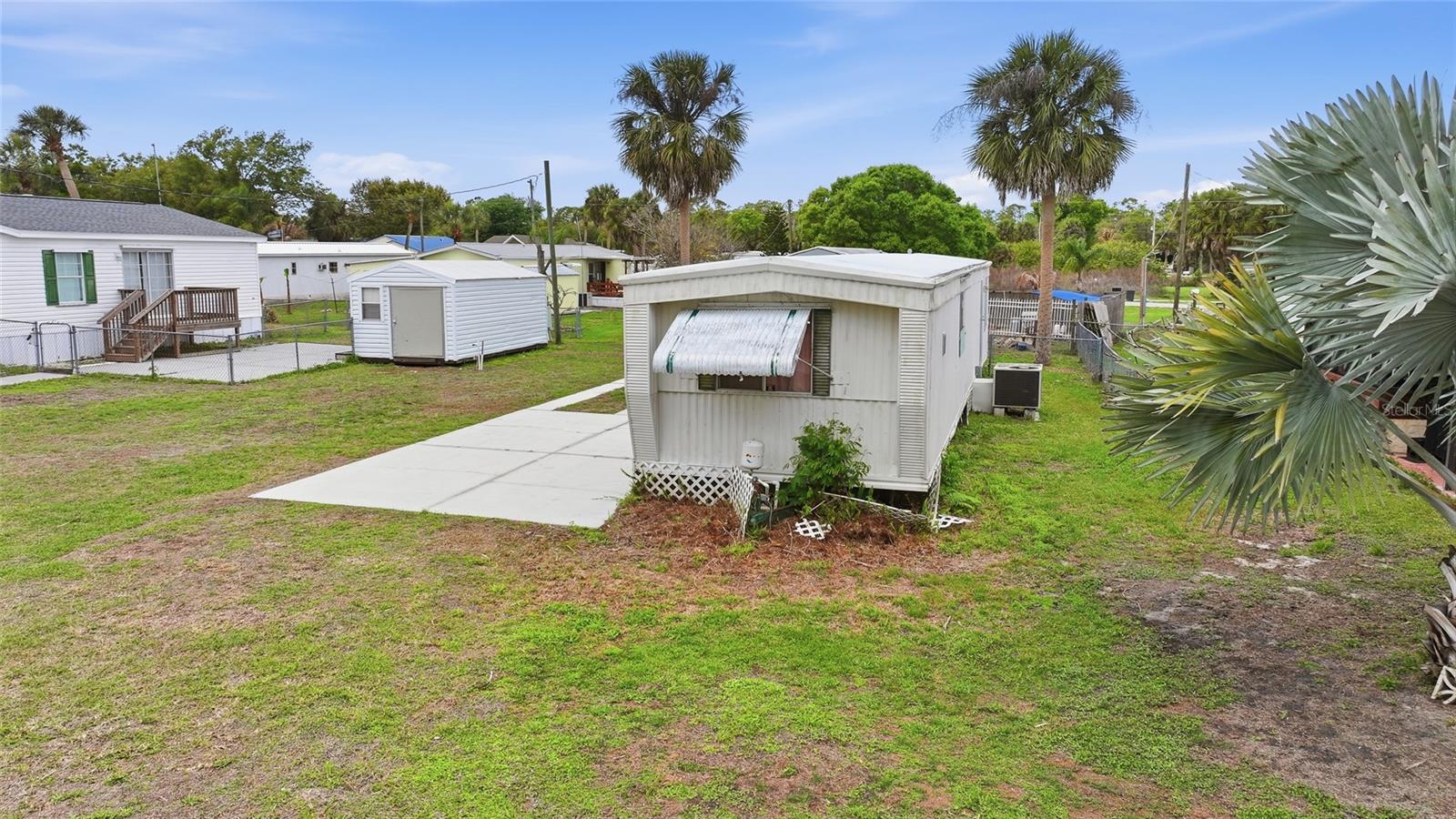 11923 Sw Loop Ter Property Photo 49