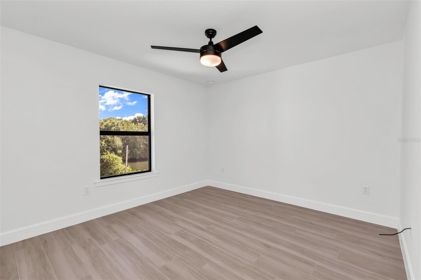 18514 Ashcroft Cir Property Photo 19