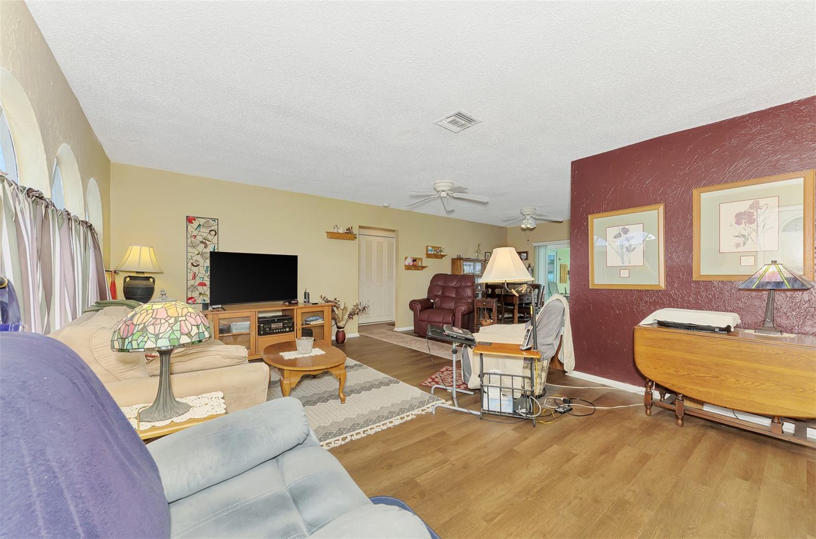 6282 Fabian Rd Property Photo 8