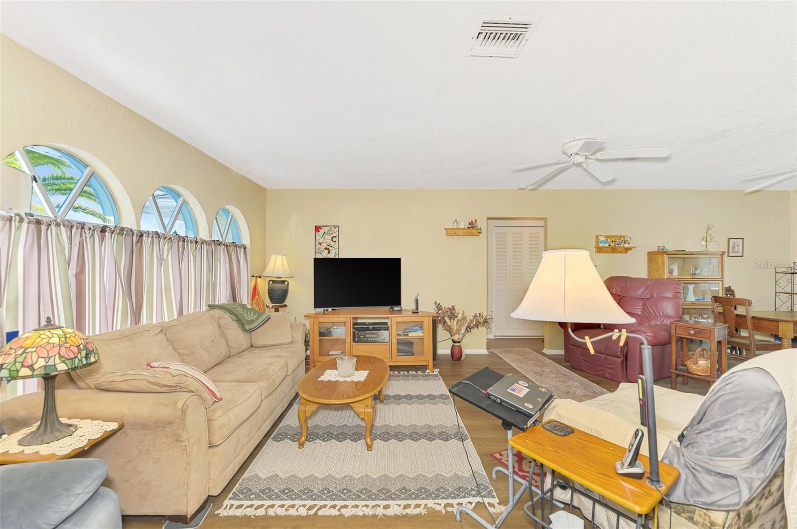 6282 Fabian Rd Property Photo 10