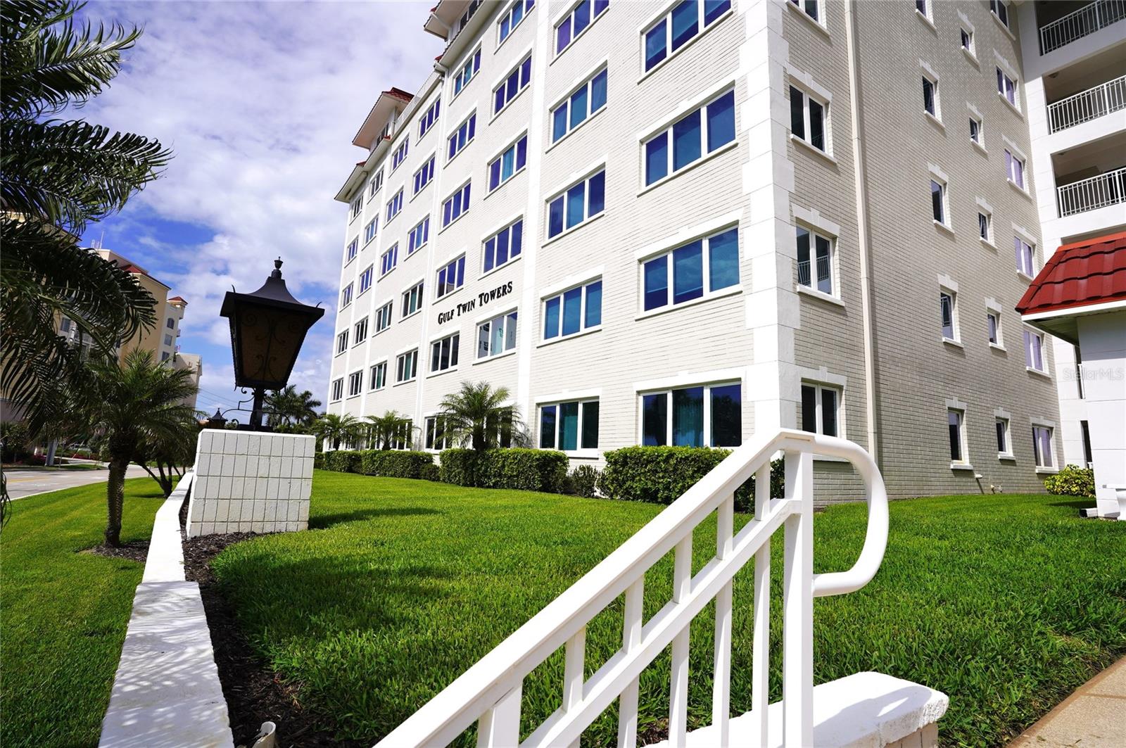 500 The Esplanade N #604 Property Photo 5